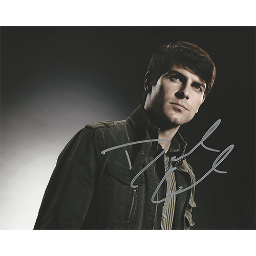 David Giuntoli Autographed 8"x10" (Grimm)