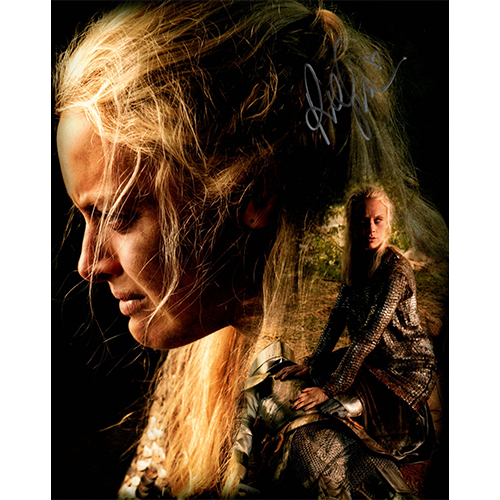 Rachel Skarsten Autographed 8"x10" (Lost Girl)
