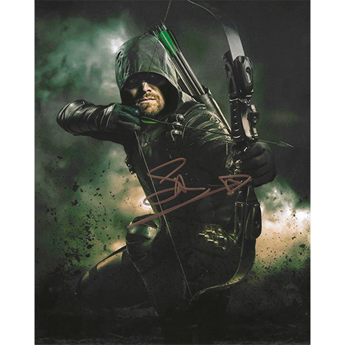 Stephen Amell Autographed 8"x10" (Arrow)