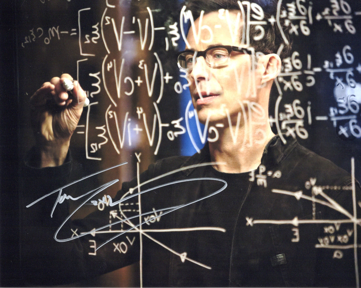 Tom Cavanagh Autographed 8"x10" (The Flash)