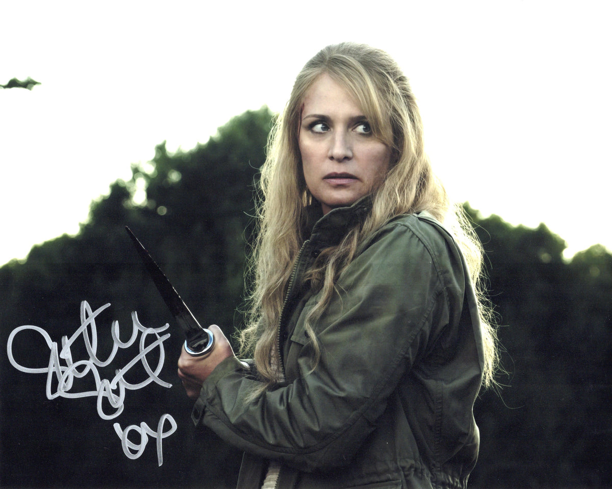 Samantha Smith Autographed 8"x10" (Supernatural)