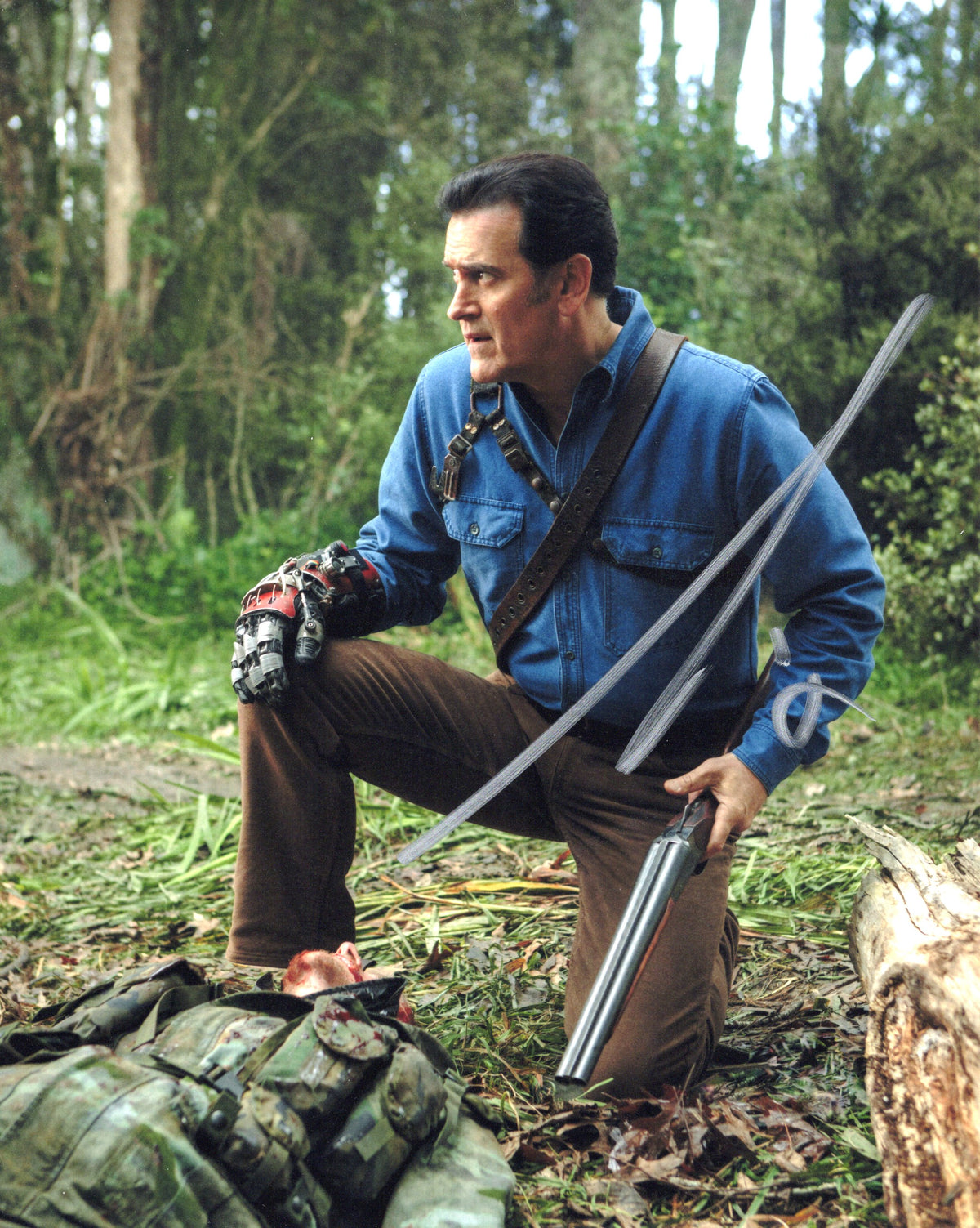 Bruce Campbell Autographed 8"x10" (Ash VS Evil Dead)